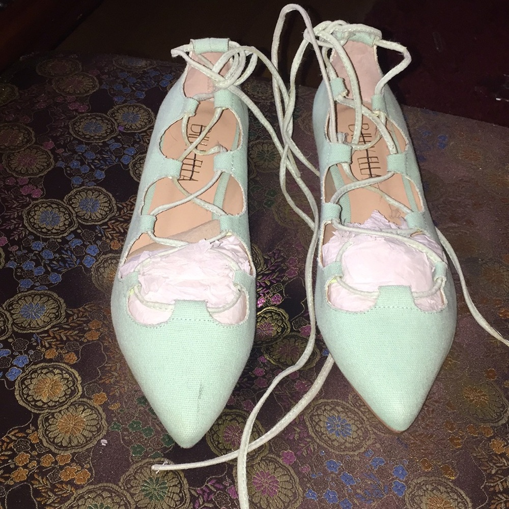 Anthropology Billy Ella tie up flats